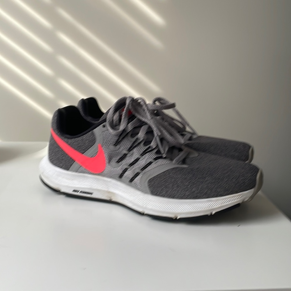 Nike swift running shoes